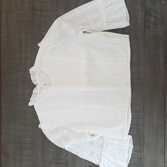 Talulah Eyelet Set - Picture 2 of 4